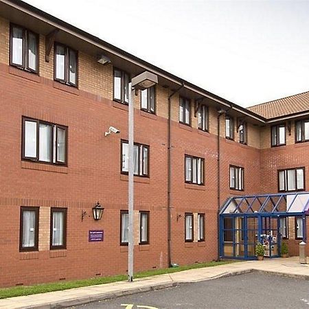 Premier Inn Birmingham City Centre Broad Street Экстерьер фото
